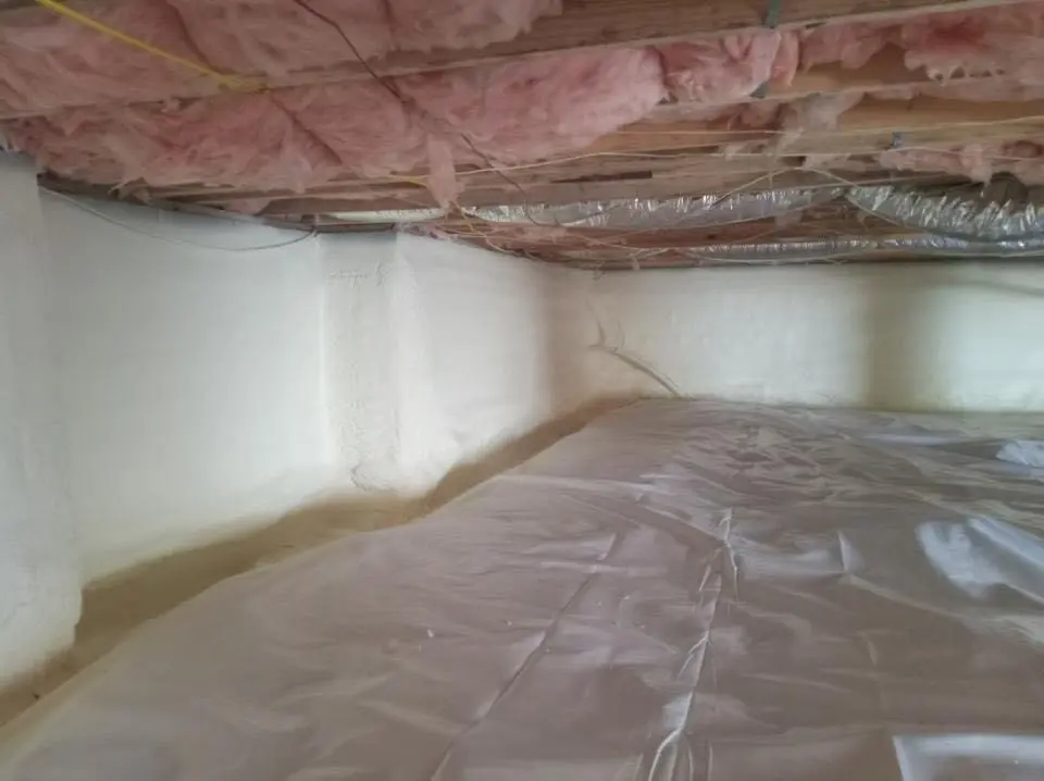 Crawl space encapsulation with closed-cell spray foam for Roof Maintenance in Alafaya